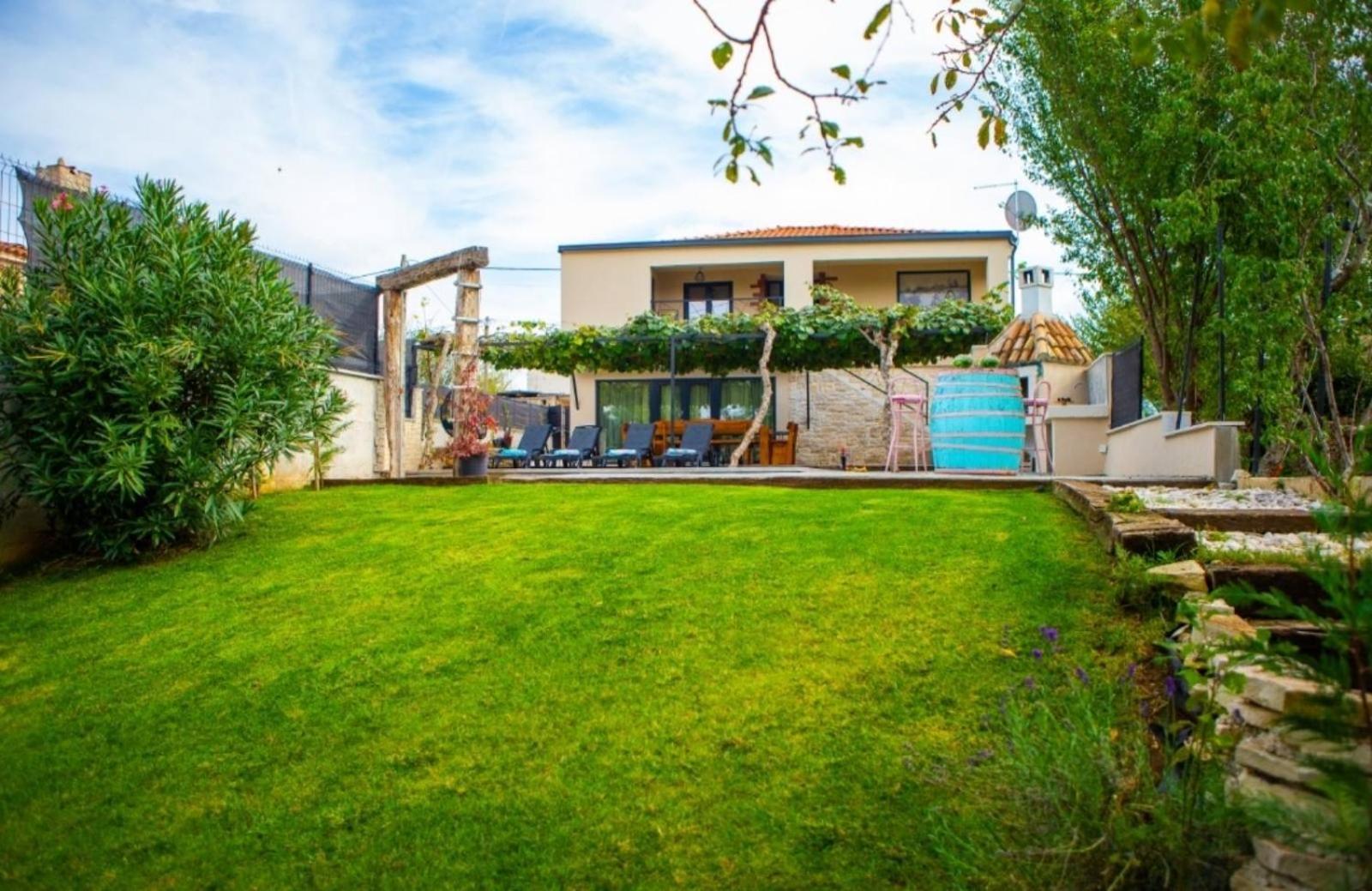 הוילה Žminj House With Pool Poli Stare Nuoni מראה חיצוני תמונה